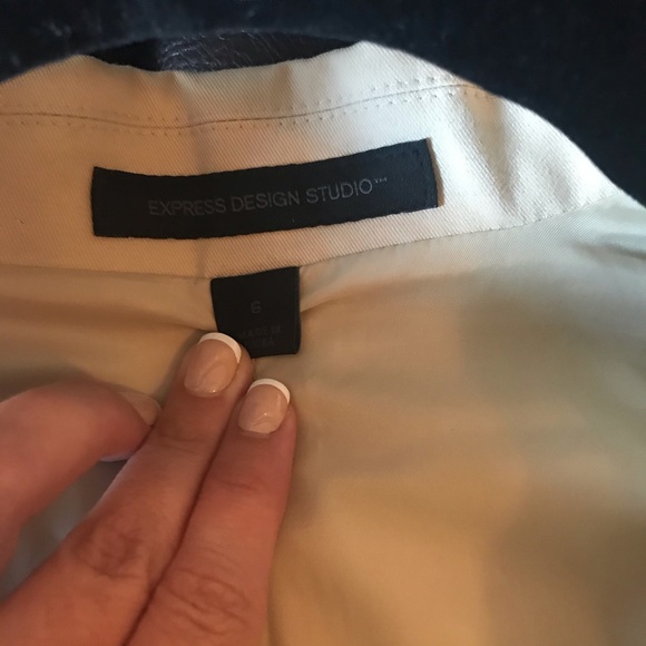 Express Business Skirt Suit - Picture 7 of 8